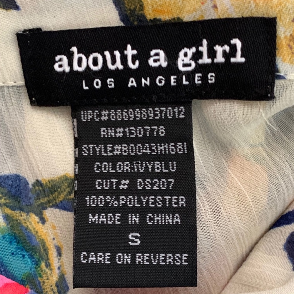 About A Girl Blouse SZ - S - Picture 4 of 4